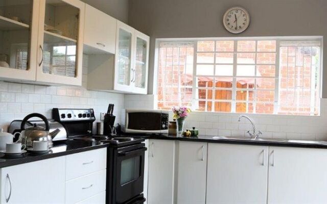 Sunbird Guest House