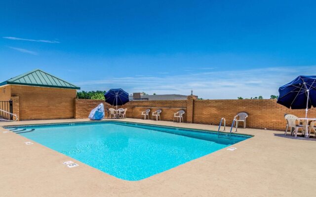 Quality Inn Whiteville North