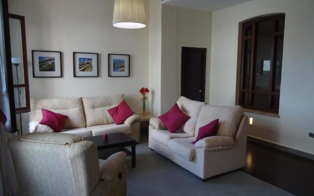 Apartamentos Candela Alora