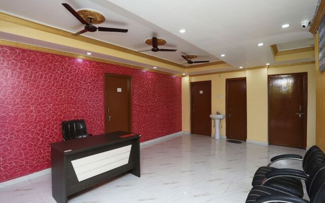 Oyo 23463 Ar Square