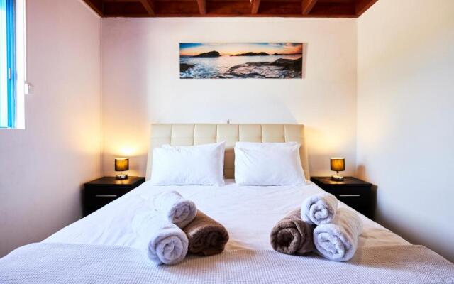 Nerida Beachfront Villas