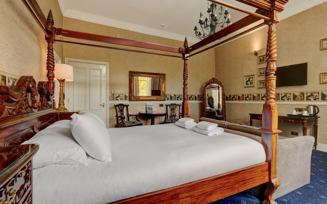Liverpool Aigburth Sefton Park Hotel By Belvilla