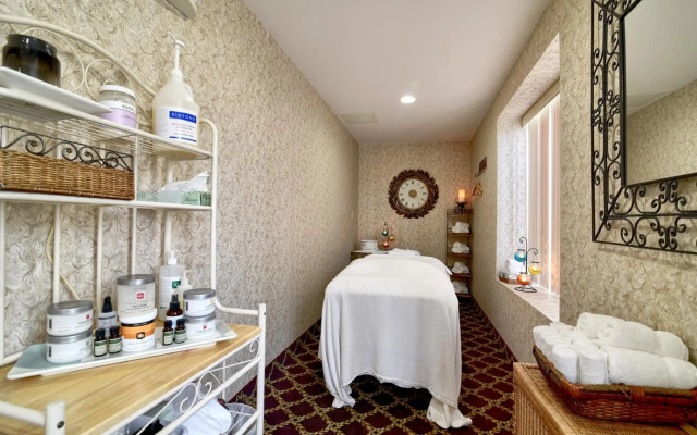 Roosevelt Inn and Suites Saratoga Springs