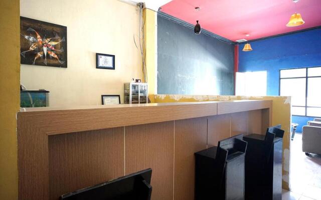OYO 2886 Her Mandiri Guest House