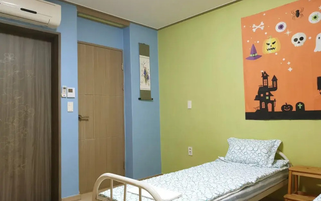 Chowoo Guesthouse