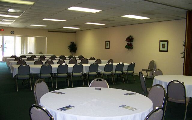 Budget Inn & Suites Orlando West