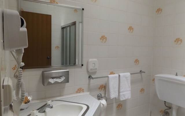 Golden Harvest Motor Inn