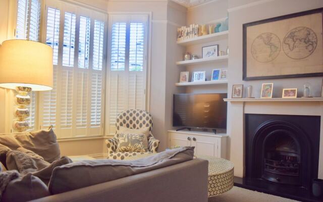 Beautiful 3 Bedroom House In Clapham