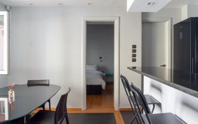 The Burton Luxury 1BR in Plaka, Athens