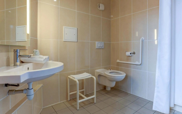 B&B HOTEL Reims Centre Gare