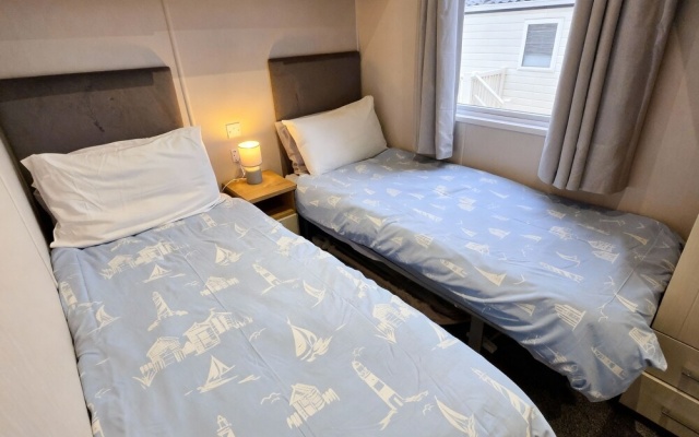 Thornwick Bay Holiday Village - 20633