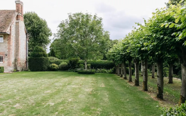 The Newington Place - Spacious 5bdr House With Garden Parking