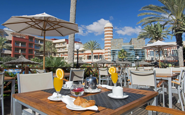 Elba Carlota Beach & Golf Resort