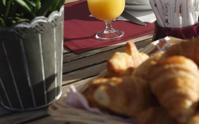 Adonis Carcassonne Résidence la Barbacane