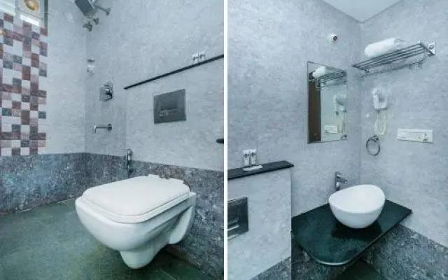 Hotel Cosmopolitan By OYO Rooms