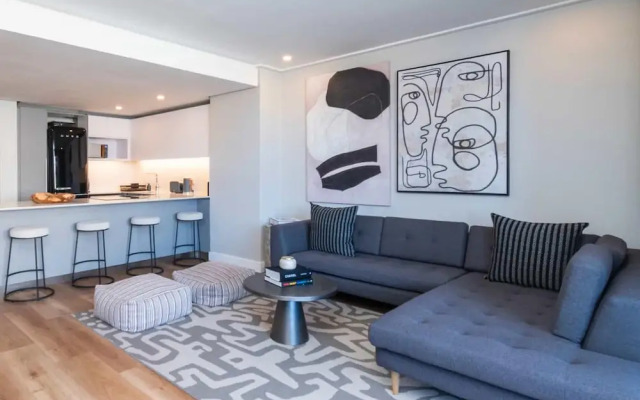 Modern Central Secure Cape Town 2bed Bantry Suite