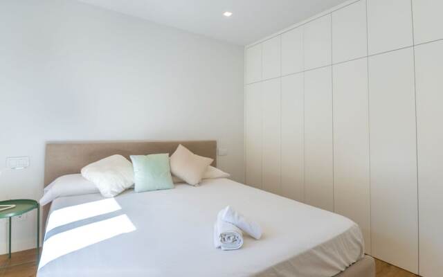 Stylish Terraced House Near the sea