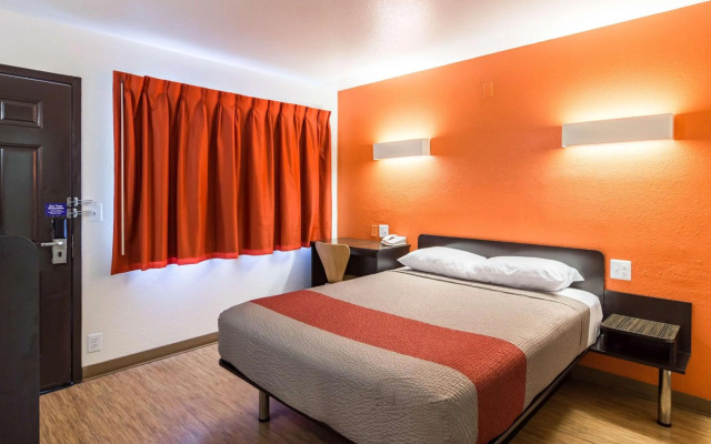 Motel 6 Oroville, CA