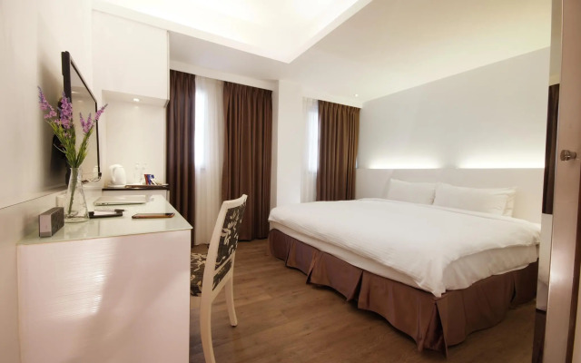 Yes Hotel