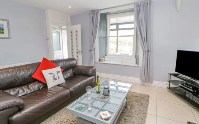 1 Braeside
