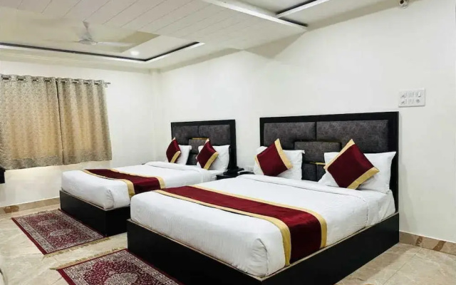 Hotel M K Grand