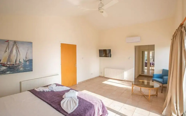 Luxury 4 Bedroom Villa With Private Pool, Sotira Villa 1301