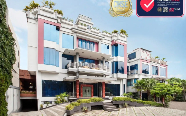 Sahati Hotel