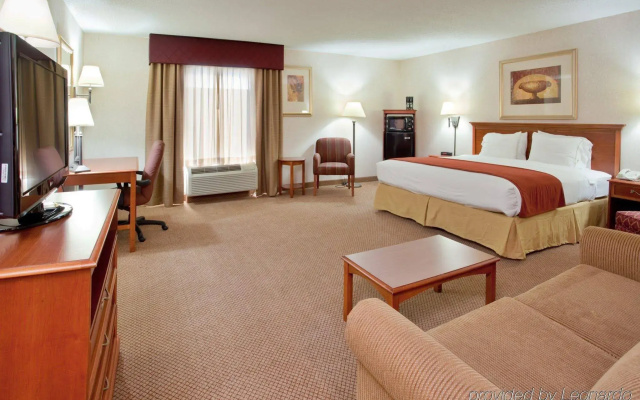 Seasons Inn & Suites Highland