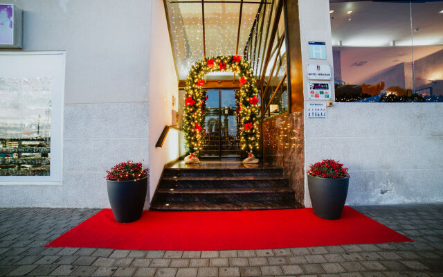 Hotel Miramar