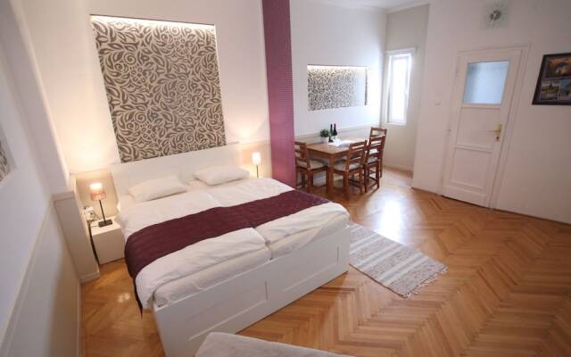 Dfive Apartments - Astoria