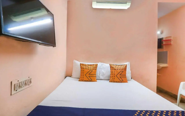 Spot On 701306 Annai Guest House