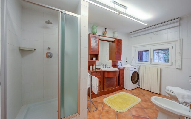 Red Door Apartment Private Terrace