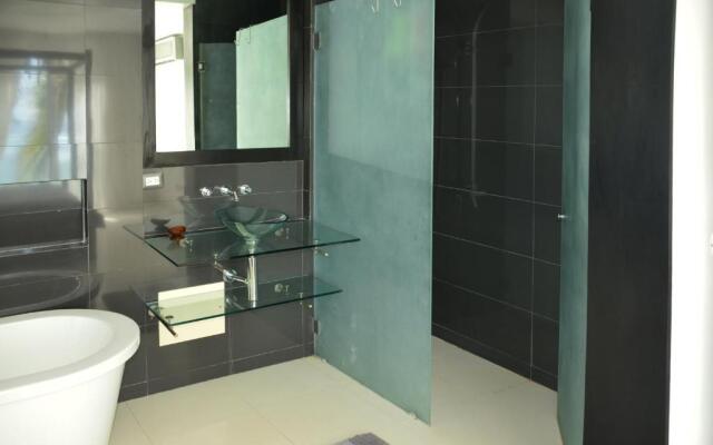 Villa Oceanfront Beach Access And Swim Pool Samana