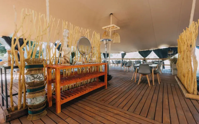 Kruger Untamed - Satara Plains Camp