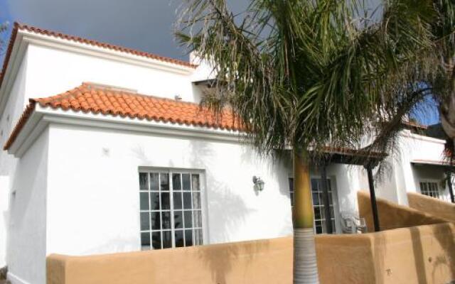 Apartments & Bungalows Finca Colón