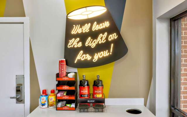 Motel 6 Plano, TX - Plano Northeast