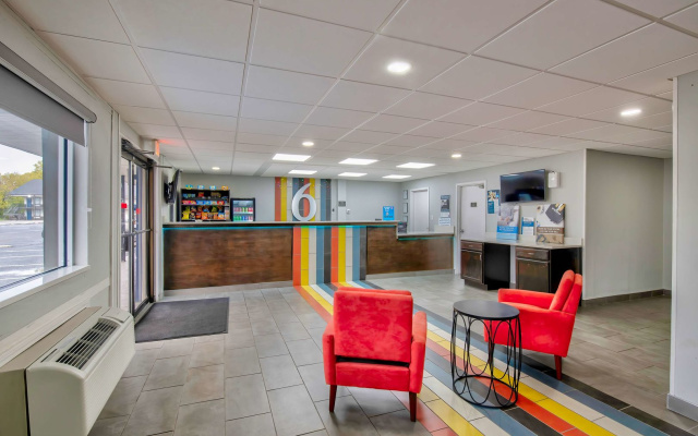 Studio 6 Jackson, MS - I-55