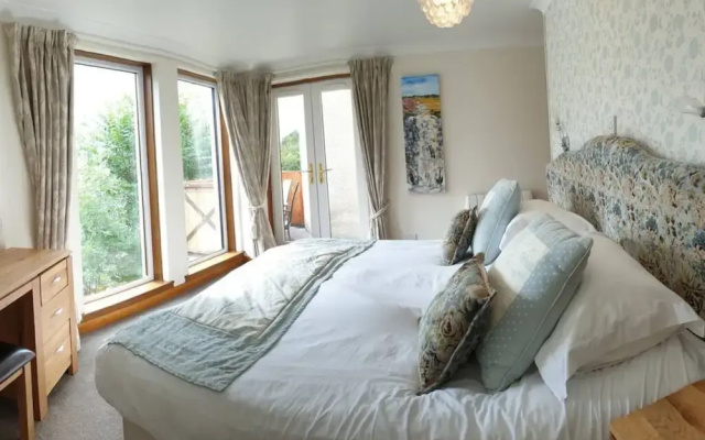 Loch Rannoch Highland Club Lochside Lodge 04