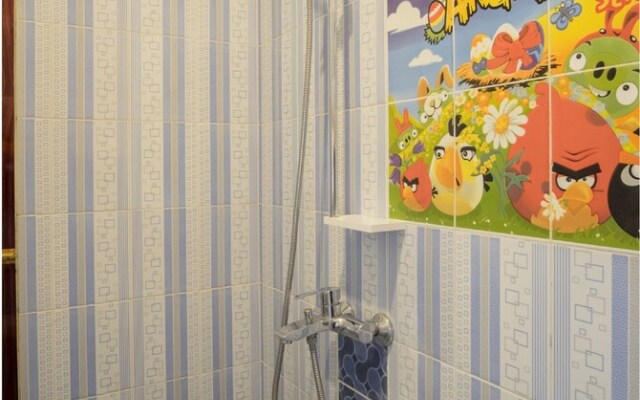 Naufal Guest House by OYO Rooms