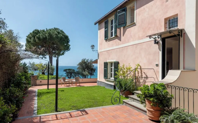 Wonderful Villa In Mulinetti