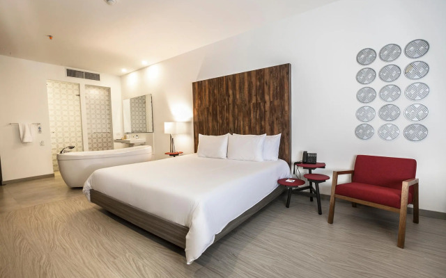 V Grand Hotel, a member of Radisson Individuals
