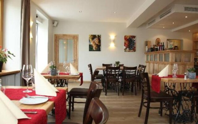 Restaurant & Appartements In Vino Veritas