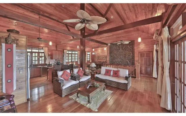 Presidential Thai Villa