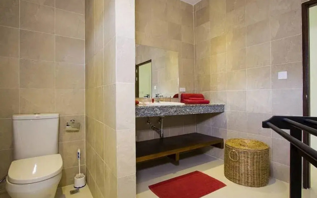 Baan Maenam Villa No 3 3 Beds