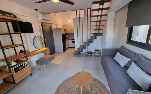 Ikies suties 3 luxury apartements by the sea