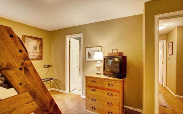 Private Hot Tub + Deck: Breckenridge Abode!