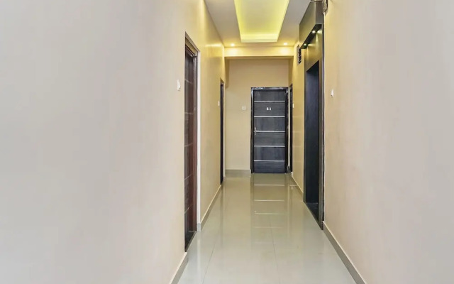 OYO 24932 Hotel Royal Stay