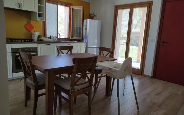 Casa Montefiore 13 LT nella tranquilla campagna Marchigiana