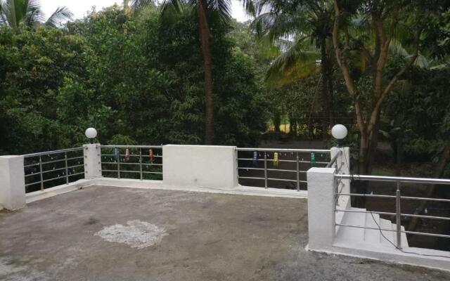 Krushna Kunj Holiday Home