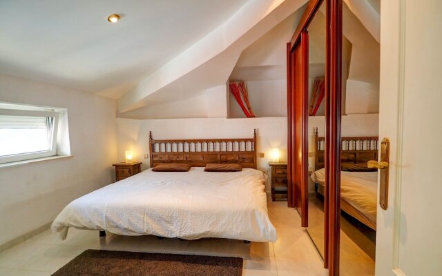 Property with amazing sea view and pool